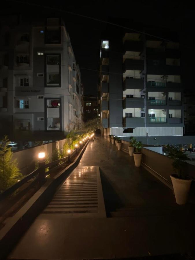 Rove By Boston Living Vandrehjem Hyderabad Eksteriør billede